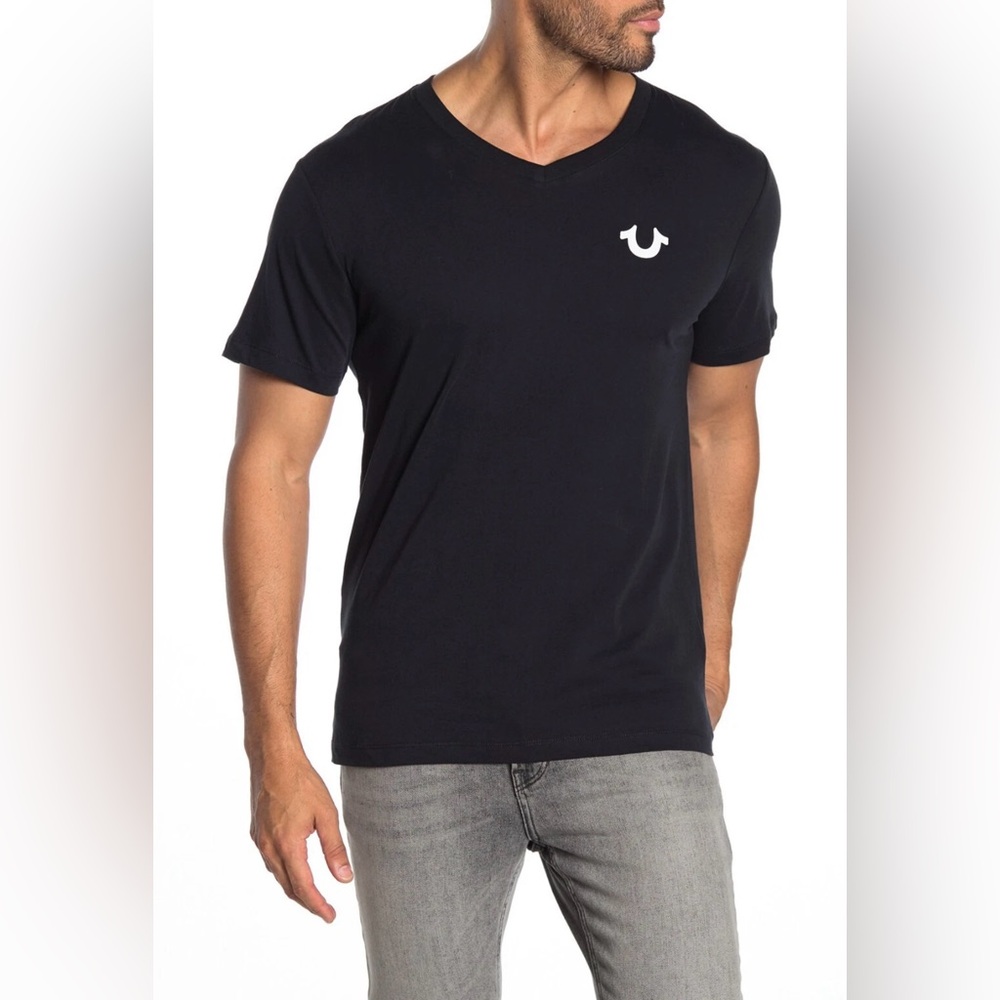 True Religion Men's V-Neck T-Shirt Horseshoe Logo Short Sleeve‎ Tee Size M